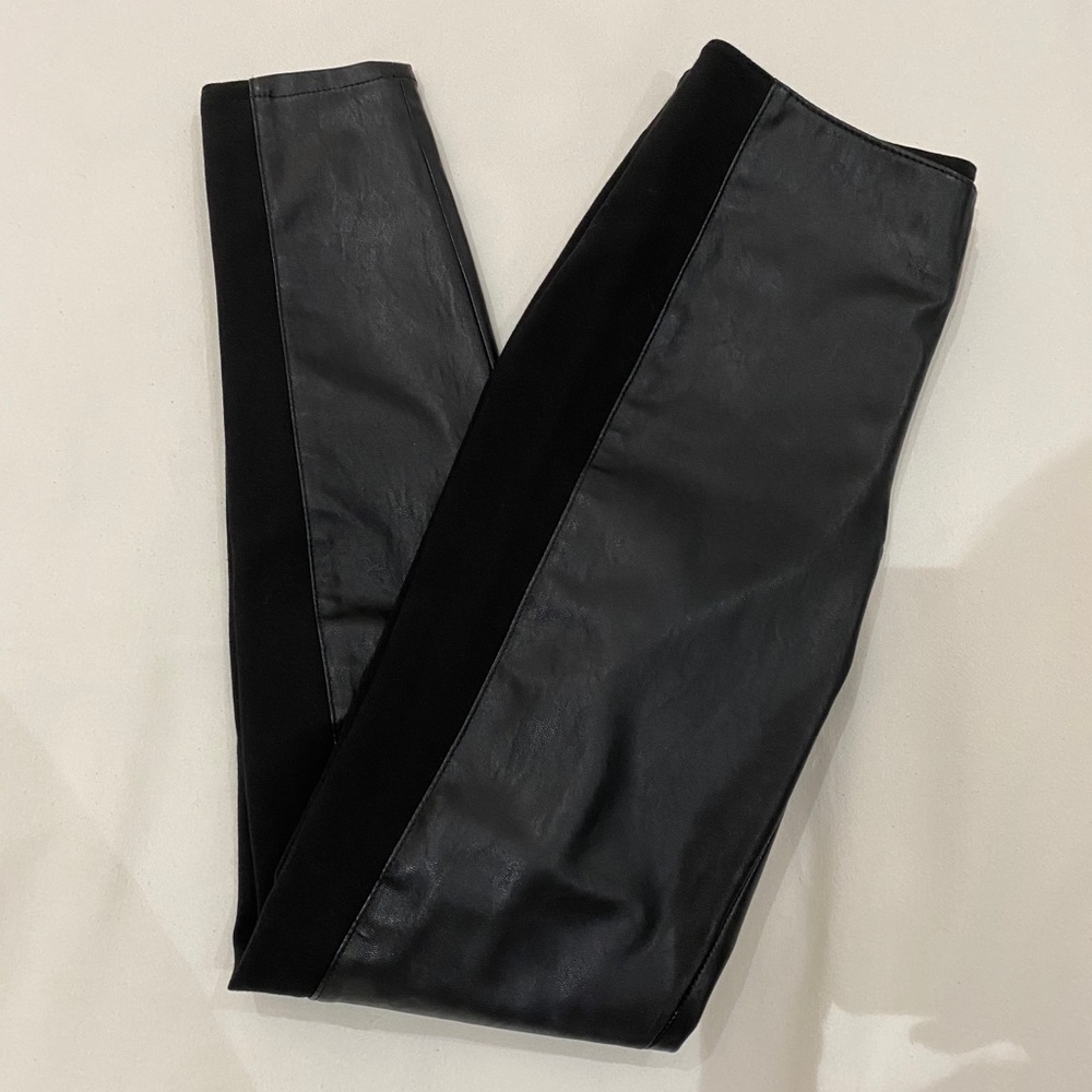 Armani Faux Leather Leggings 🖤 size 2